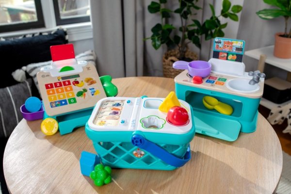 BABY EINSTEIN Einkaufskorb Magic Touch HAPE 9m+