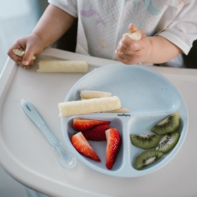 BABYONO Silikonplatte mit Saugnapf – blau 6m+