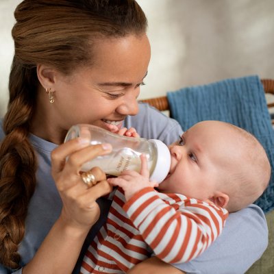 Philips AVENT Fľaša Natural Response sklenená 240 ml, 1m+, 2 ks