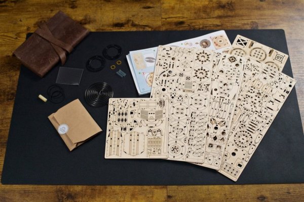 Ugears Drewniane Puzzle Mechaniczne 3D Trójkołowiec UGR-S