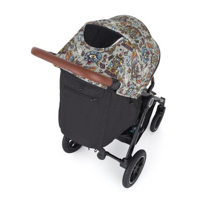 PETITE&MARS Barnvagn Street2 Air Oak Limited 100 Wonderland komplett