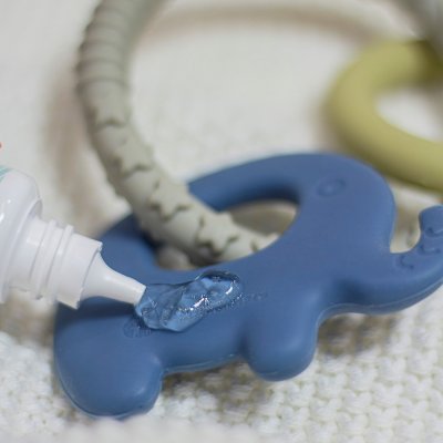PETITE&MARS Kousátko silikonové Elefi Cute Blue 0m+