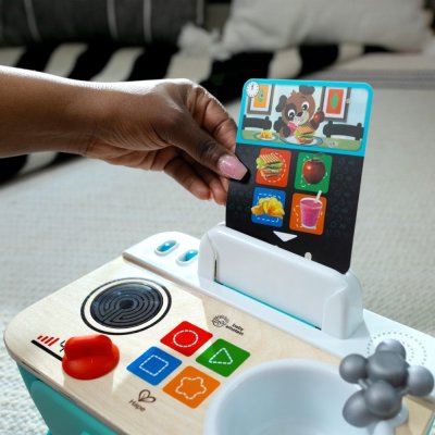 BABY EINSTEIN Musikspielzeug Magic Touch Kitchen™ So tun, als würde man kochen, HAPE ab 9 Monaten