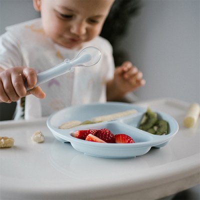 BABYONO Silikonplatte mit Saugnapf – blau 6m+