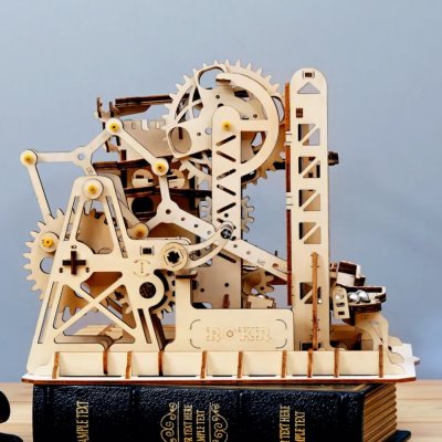 RoboTime 3D mechanikus golyópálya torony