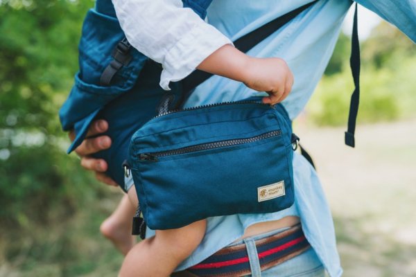 Multifunctioneel heuptasje voor een draagzak Monkey Mum® Carrie - De schoonheid van geometrie