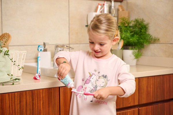 CHICCO Set di spazzolini da denti per bambini Hippo-Panda 3-6 anni, 2 pz