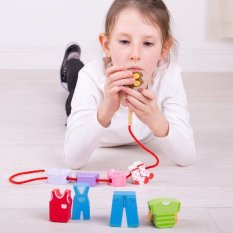 Bigjigs Toys Nizanje perlic oblačila