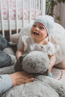 ENIE BABY Czapka dziecięca Szare Liście Uni 6-9m