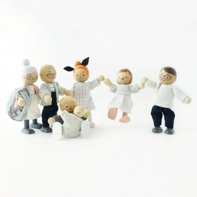 Le Toy Van My Family Figures