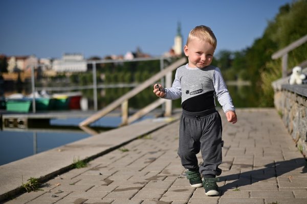 Dunne joggingbroek Outlast® - donkergrijs gemêleerd