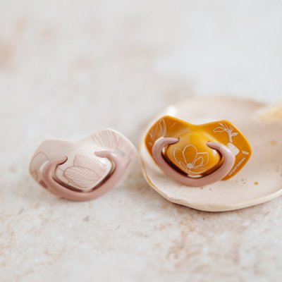 CANPOL BABIES Silikon-Schnuller symmetrisch Light touch GOLD 18m+ 2Stk. rosa