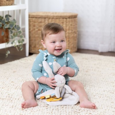 INGENUITY Kuscheltier-Spielzeug mit Beißring Häschen Cozy Sylvi™ 0m+