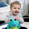 BABY EINSTEIN Hračka hudobná interaktívna korytnačka Neptune's Cuddly Composer™ 6m+