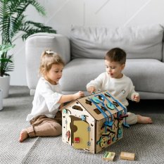 BusyKids Activity board Häuschen Mini