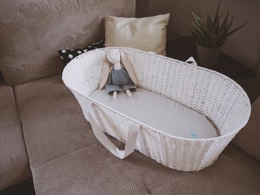 AHOJBABY Kosz Mojżesza dla niemowląt Paper Dream white + materac Airdream
