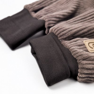 Kalhoty manšestr lem - hnědá