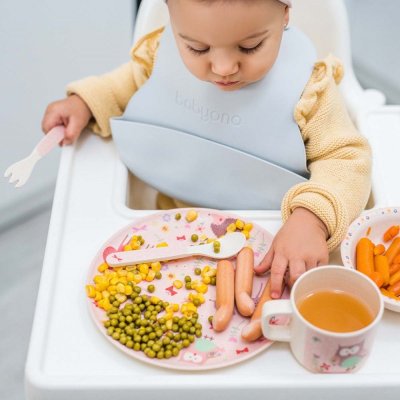 BABYONO Mekana plastična portikla s džepom bez BPA siva 6m+
