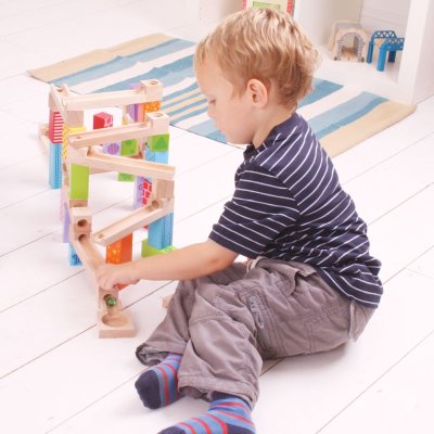 Bigjigs Toys Pista per biglie in legno colorata