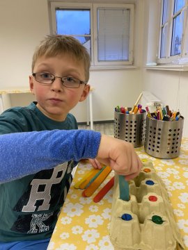 Pomôžme Tomáškovi do školy