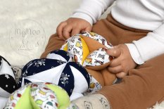 MyMoo Montessori Gripping Ball - Pooches