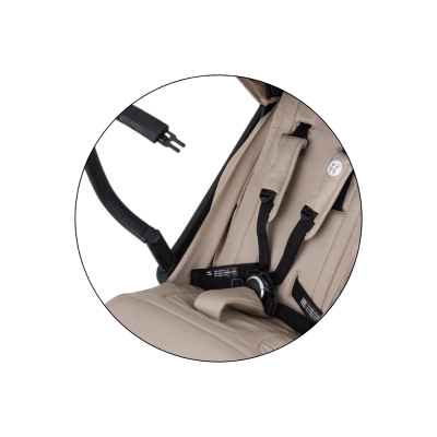 PETITE&MARS Kočárek sportovní Flip Tan Beige