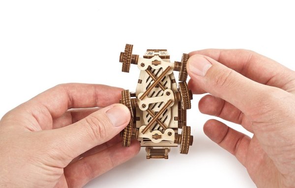 Ugears Drewniane Puzzle Mechaniczne 3D Buggy Marsjański