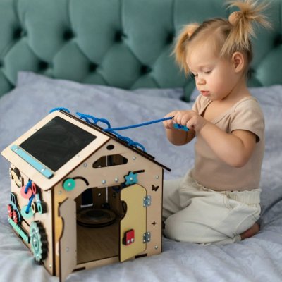 BusyKids Activity board Häuschen Mini