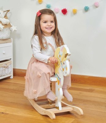 Le Toy Van Petilou Drewniany koń na biegunach Jednorożec