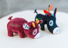 Lilliputiens - malá plyšová hračka - kravička Rosalie