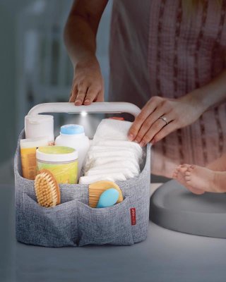 SKIP HOP Organizer z oświetleniem dla potrzeb higieny
