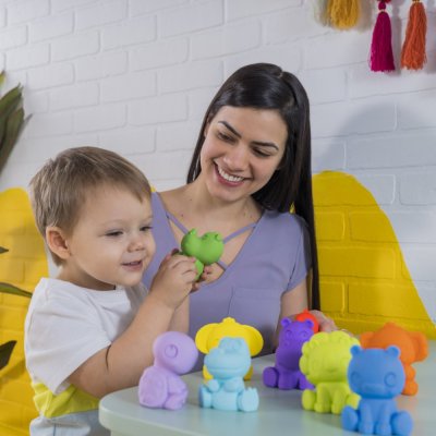 BRIGHT STARTS TropicAnimals Set mit 9 Spielzeugtieren, 3 m+