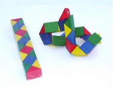 Drvena zmija glavolomka u boji