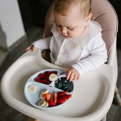 BABYONO Silikonplatte mit Saugnapf – blau 6m+