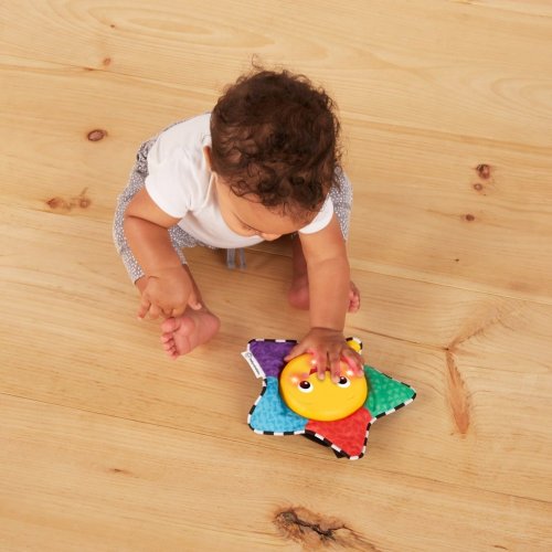 BABY EINSTEIN Star Bright Symphony™ estrella de juguete con luz musical 0m+