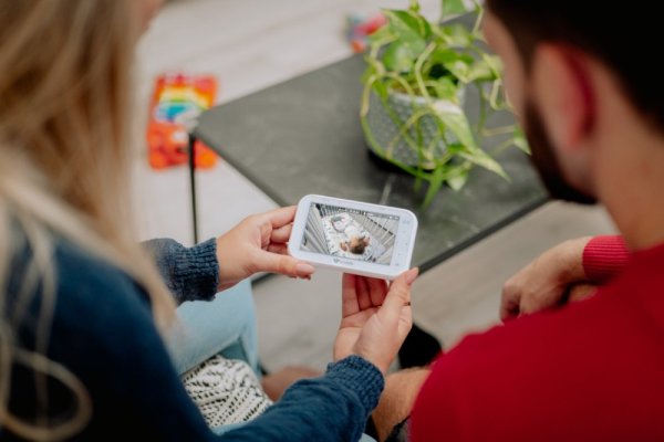 TRUELIFE Digitalna video varuška NannyCam R4 Pro