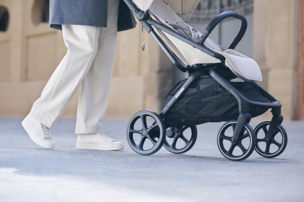 EASYWALKER Poussette combinée Rockey L Bright Taupe