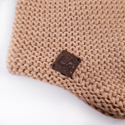 Pletena kapa z ušesi LA Outlast ® - camel