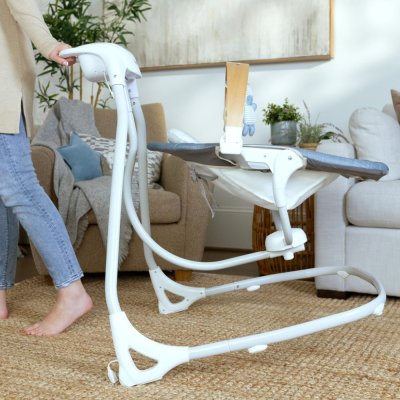 INGENUITY Baloiço com movimento e música Chambray 0m+, até 9 kg