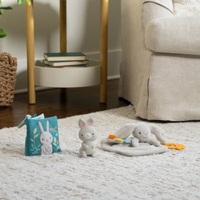 INGENUITY Kuscheltier-Spielzeug mit Beißring Häschen Cozy Sylvi™ 0m+