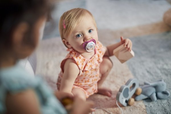 Philips AVENT Smoczek Ultra air Animal 6-18m dziewczynka, 2 szt