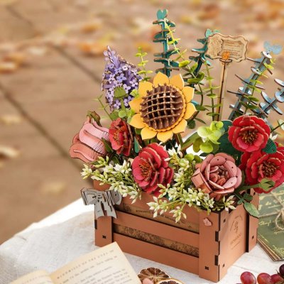 RoboTime Puzzle 3D din lemn, jardinieră cu flori