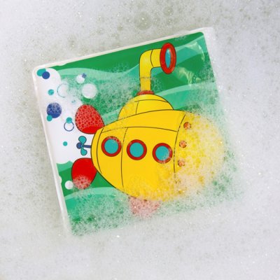 NUBY El primer libro con silbatos para agua de más de 4 m.