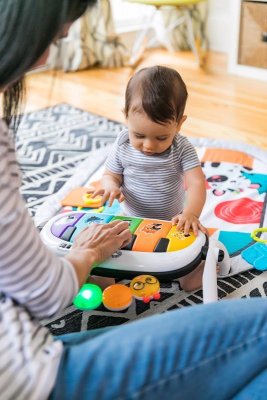 BABY EINSTEIN Spieldecke 4-in-1 Kickin' Tunes ™ 0m+