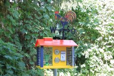 Wissner Wetterstation mit Instrumenten und Windfahne
