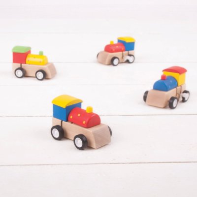 Bigjigs Toys Träfärgad upprullningsbar lok 1st