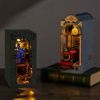 RoboTime Puzzle 3D Fermalibri Miniatura di casetta Vicolo del Mago