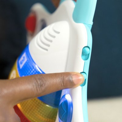 BABY EINSTEIN Pop & Explore Stingray™ sensorisk paradisleksak 6m+