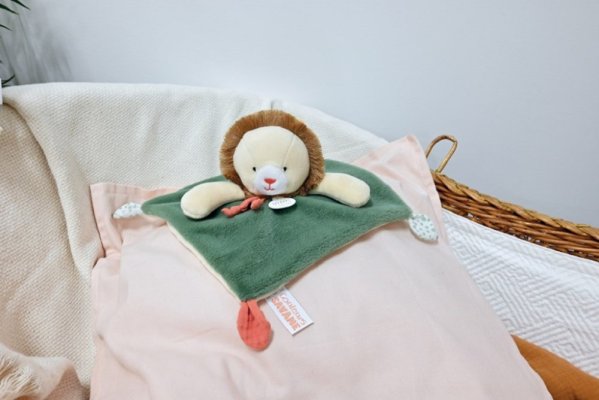 Doudou Plysch snuttefilt lejon Couleurs Savane 25 cm