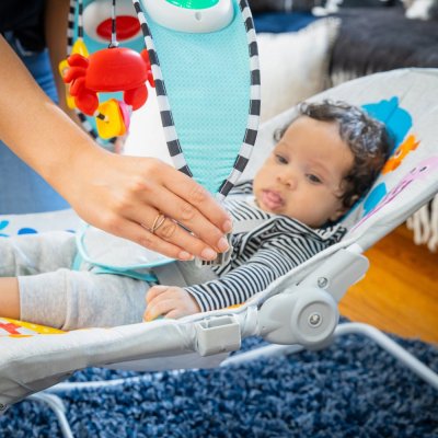 BABY EINSTEIN Musik-Vibrationswippe Kick to It Opus bis 18kg